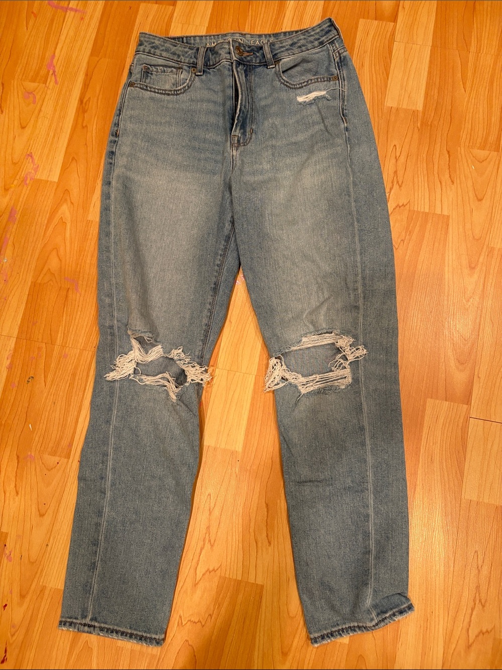 Light Blue Distressed Women’s Jeans American Eagle